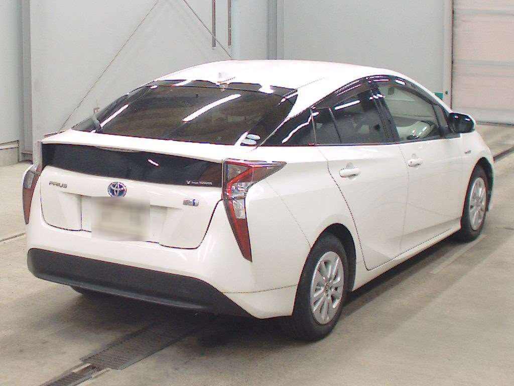 2016 Toyota Prius S auction photo 2