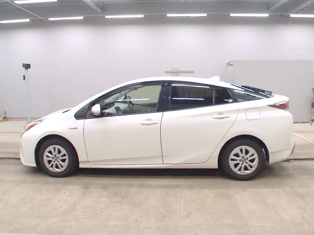 2016 Toyota Prius S auction photo 4