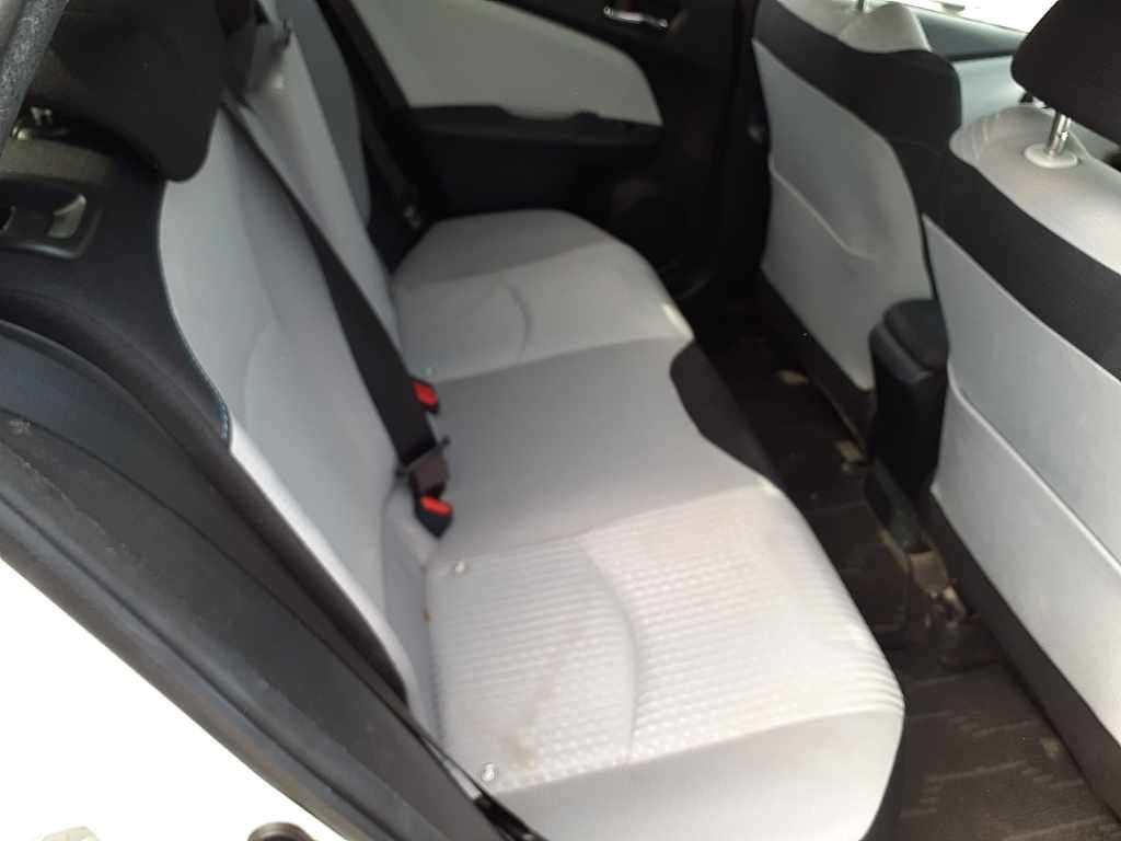 2016 Toyota Prius S auction photo 10