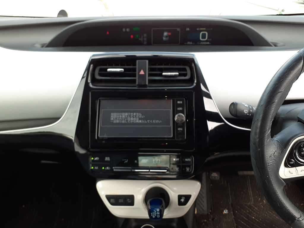 2016 Toyota Prius S auction photo 9