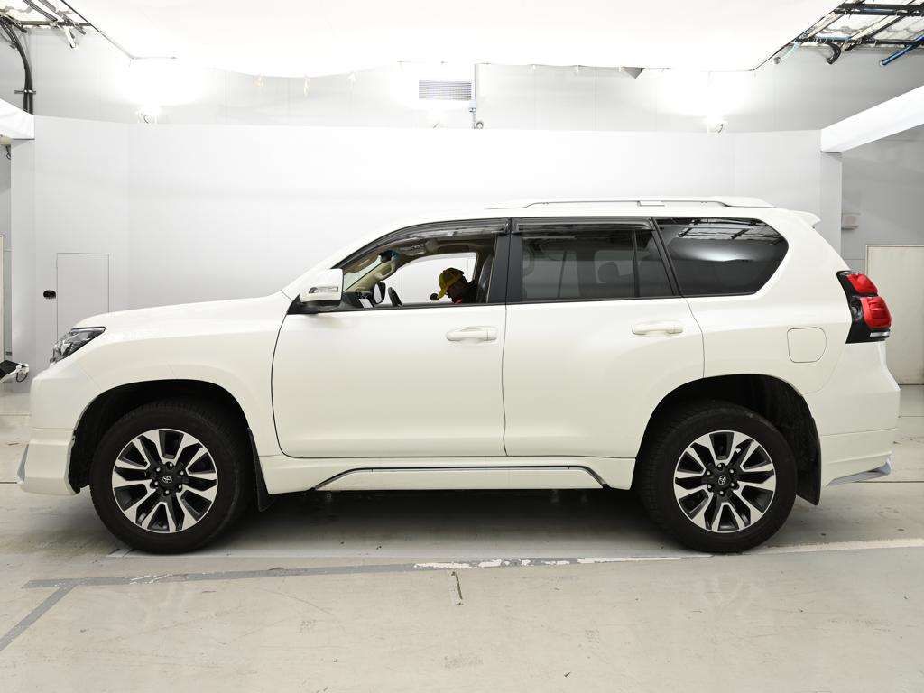 2022 Toyota Land Cruiser Prado TX Lパッケージ 4WD auction photo 4