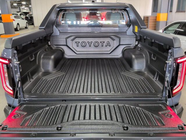 2026 Toyota Hilux Z Adventure 4WD auction photo 3