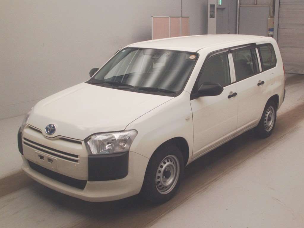 2021 Toyota Probox Hybrid DX Comfort Japan auction vehicle