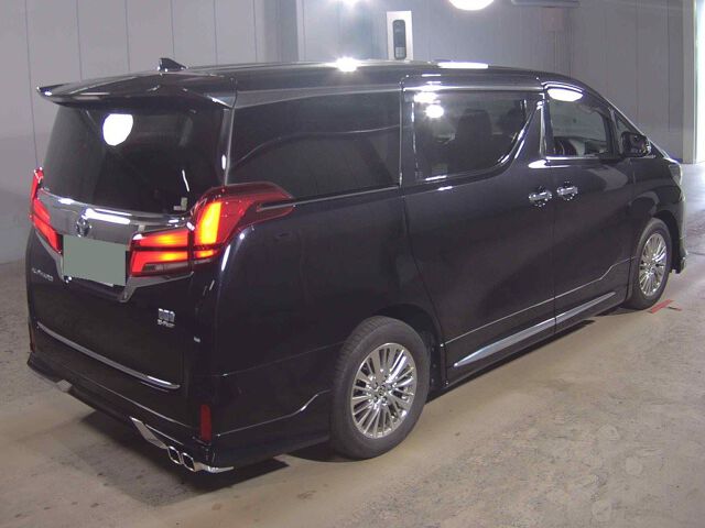 2022 Toyota Alphard SR C Package 4WD auction photo 5