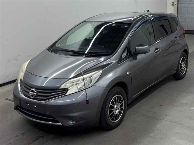 2014 Nissan Note X DIG-Sエマブレパッケージ auction photo 4