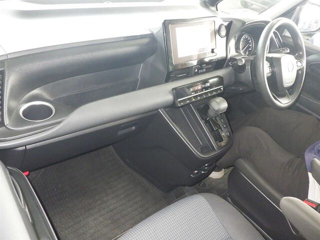 2023 Toyota Noah X auction photo 3
