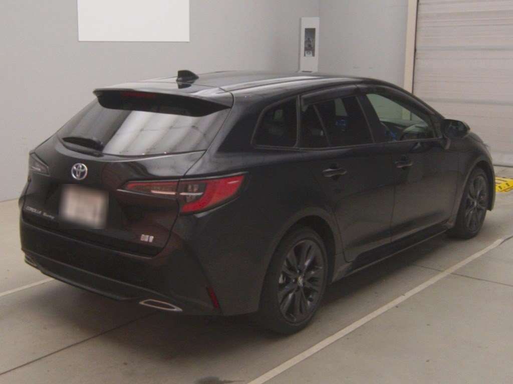 2021 Toyota Corolla Touring Hybrid Double By auction photo 2