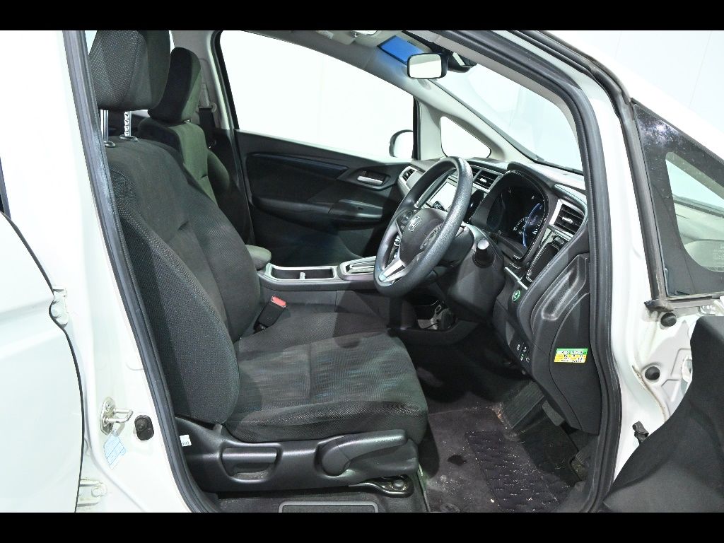 2019 Honda Shuttle G Honda Sensing auction photo 6