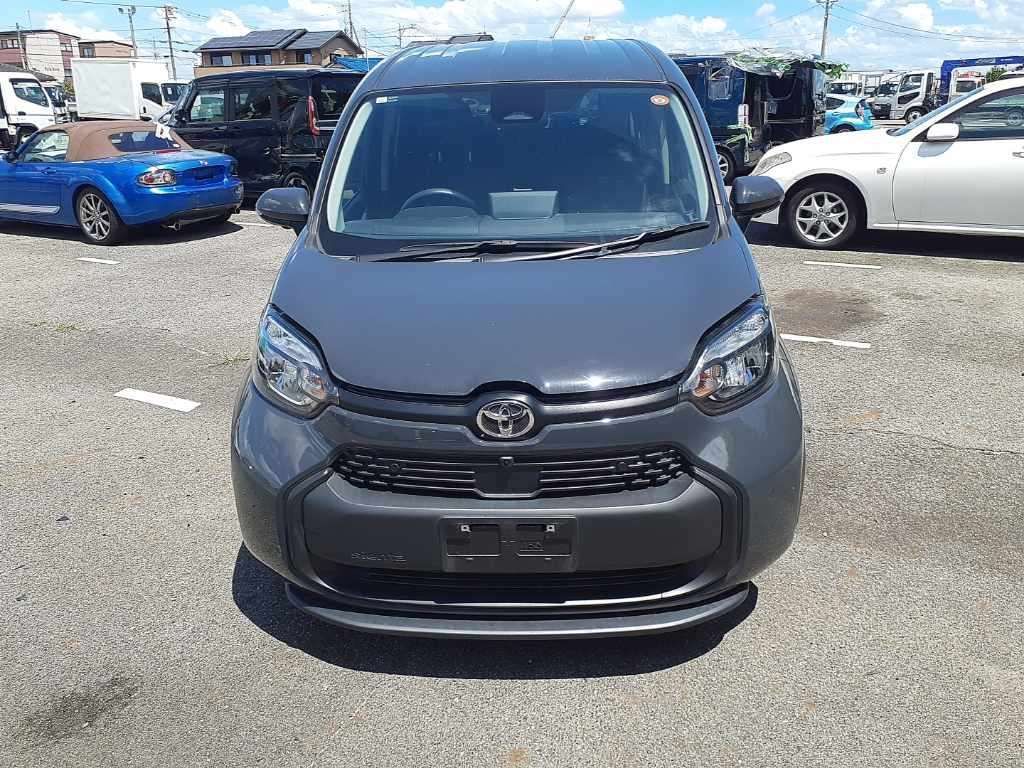 2023 Toyota Sienta ハイブリッドG auction photo 8