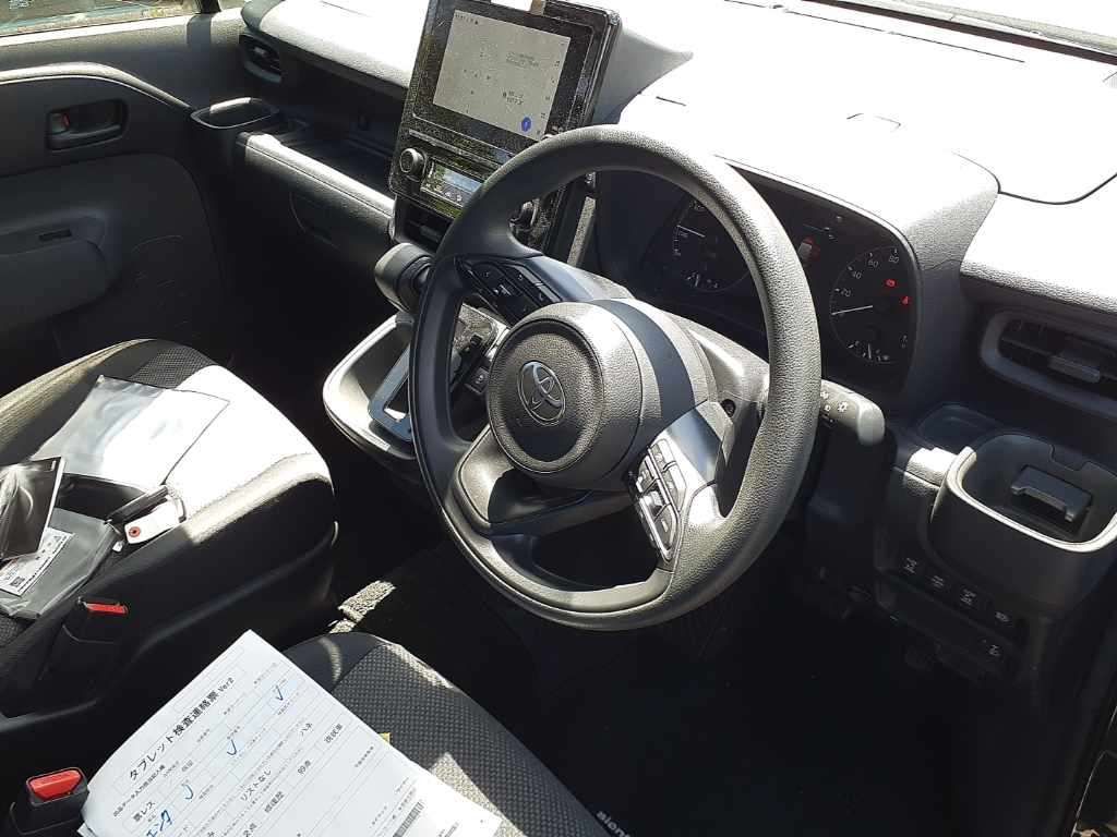 2023 Toyota Sienta ハイブリッドG auction photo 9