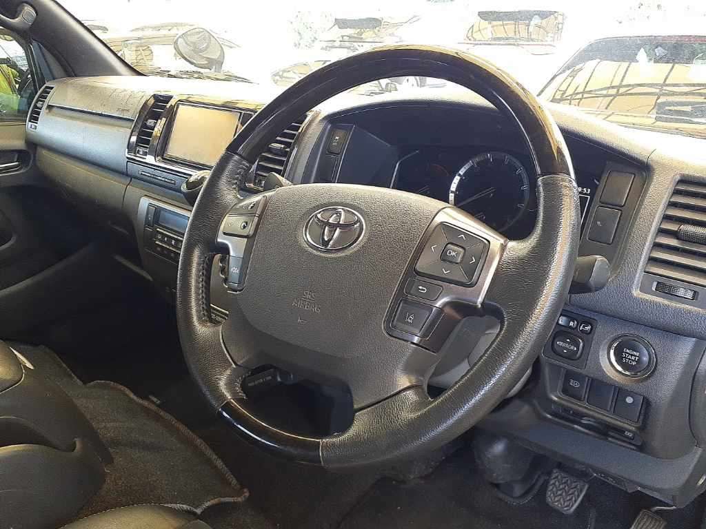 2022 Toyota Hiace スーパーGL ダークプライ 4WD auction photo 9