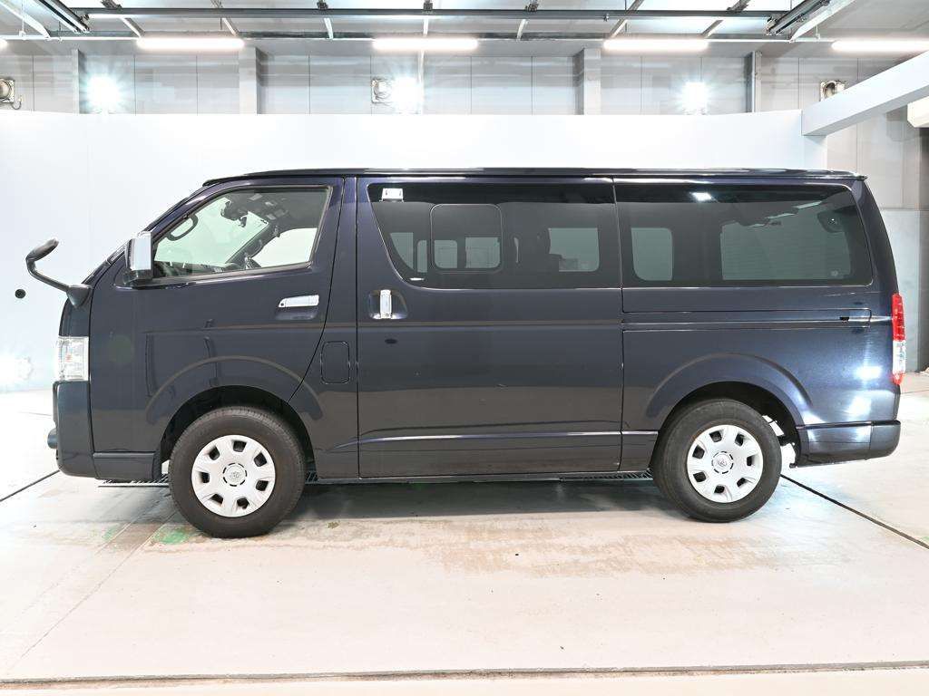 2022 Toyota Hiace スーパーGL ダークプライ 4WD auction photo 4