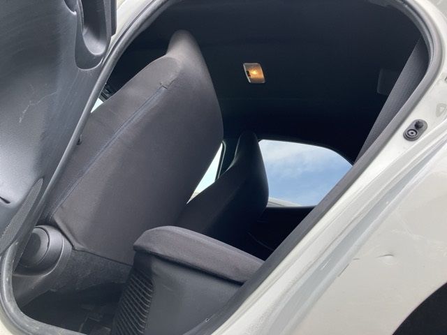 2023 Toyota Yaris ハイブリッド X auction photo 10