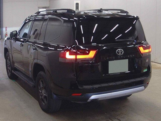 2024 Toyota Land Cruiser GR Sport 4WD auction photo 2