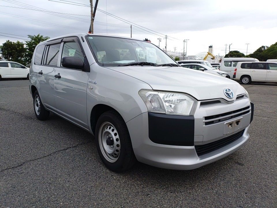 2019 Toyota Succeed auction photo 4