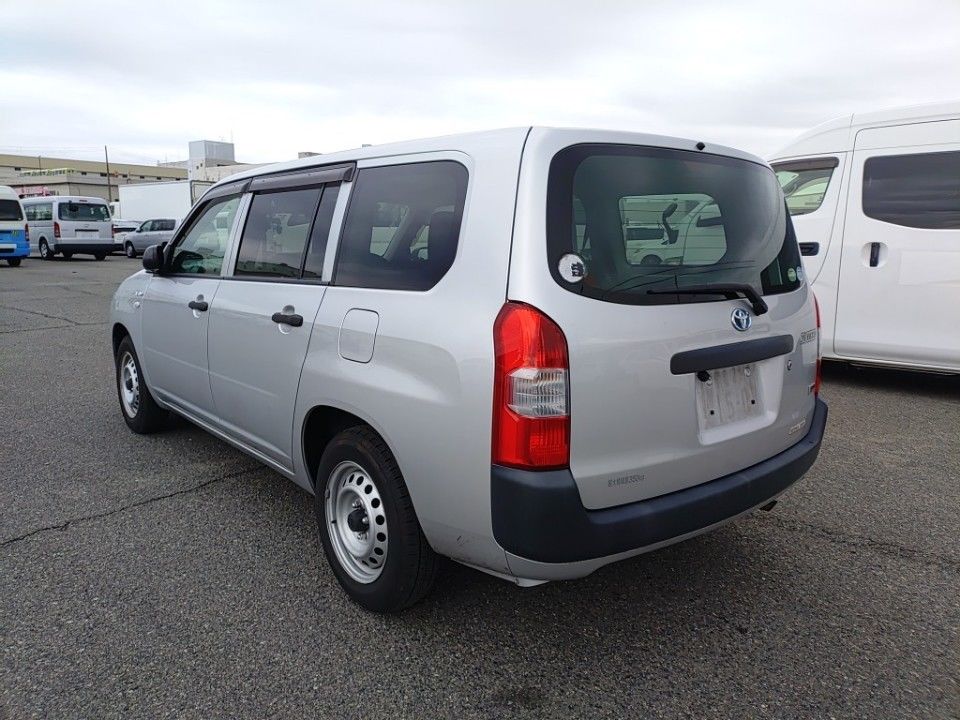 2019 Toyota Succeed auction photo 6