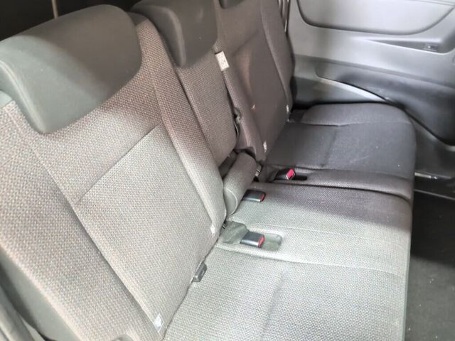 2019 Toyota Sienta HV ファンベースX auction photo 6