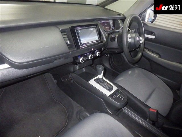 2022 Honda Fit basic auction photo 3