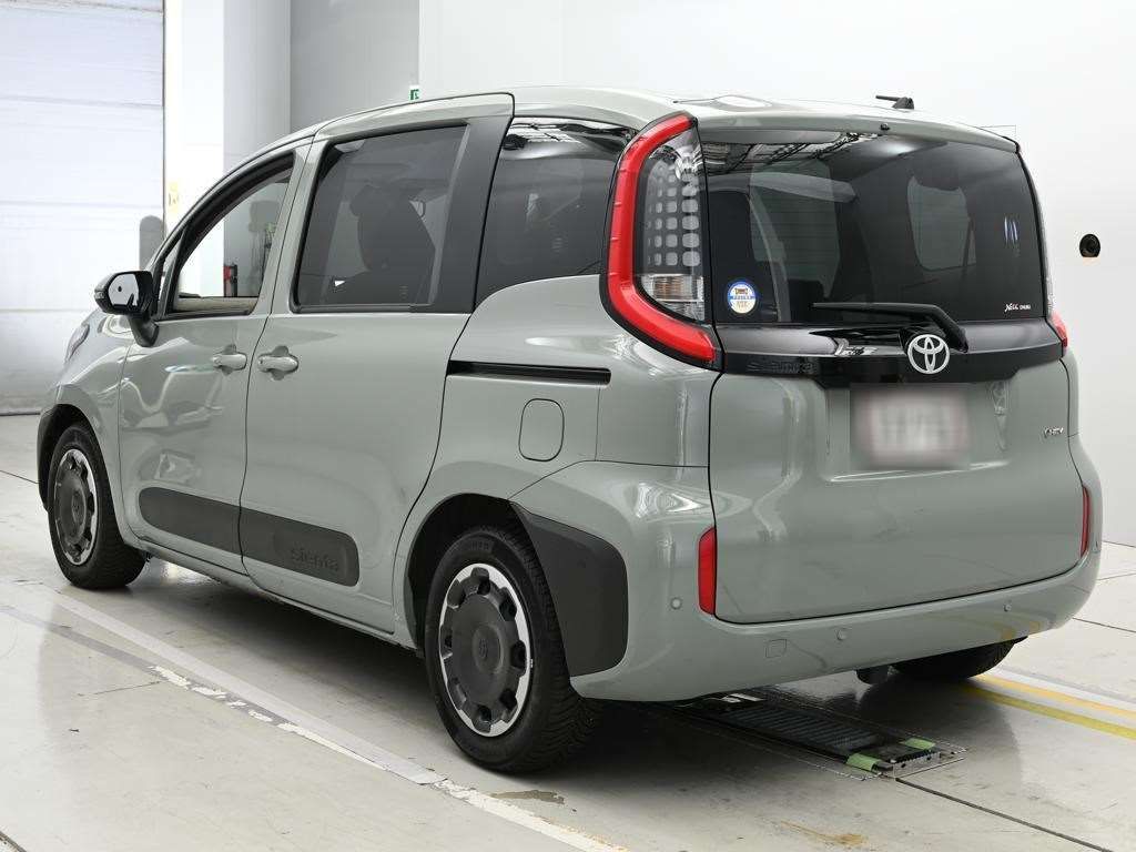 2024 Toyota Sienta ハイブリッドZ auction photo 6