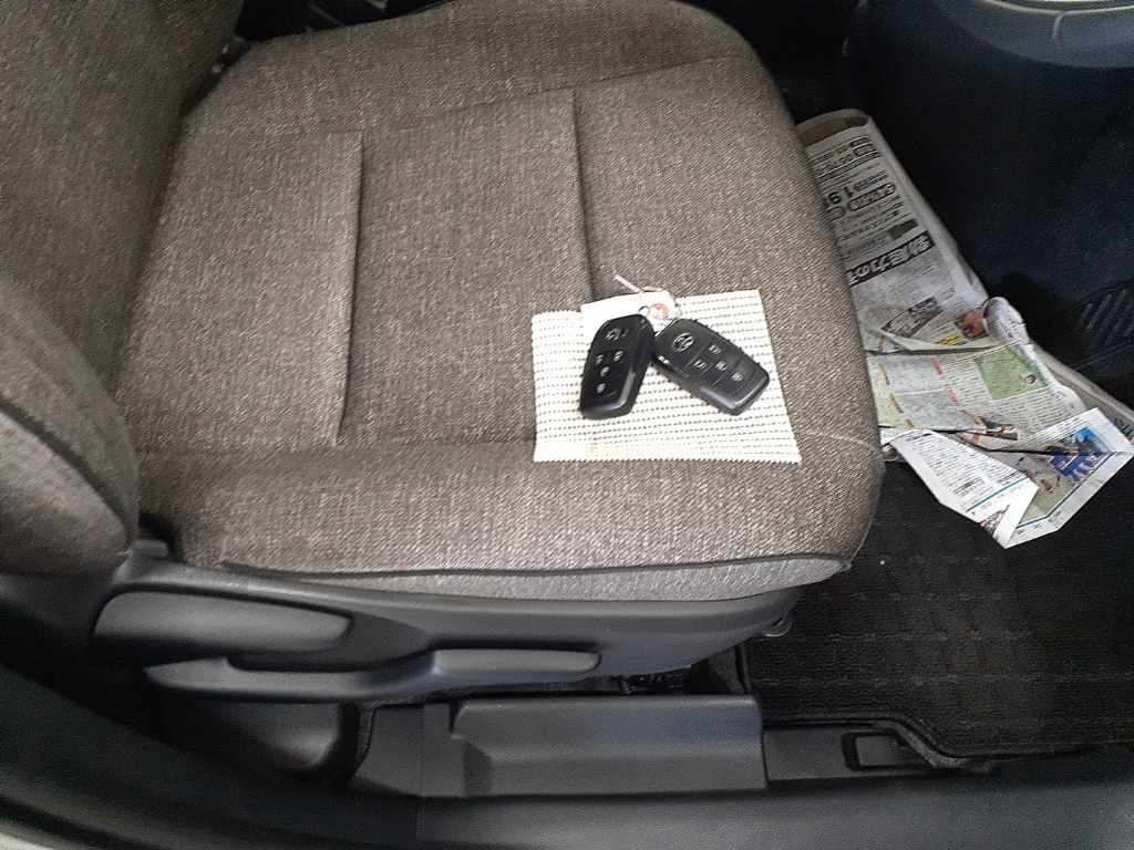 2024 Toyota Sienta ハイブリッドZ auction photo 10