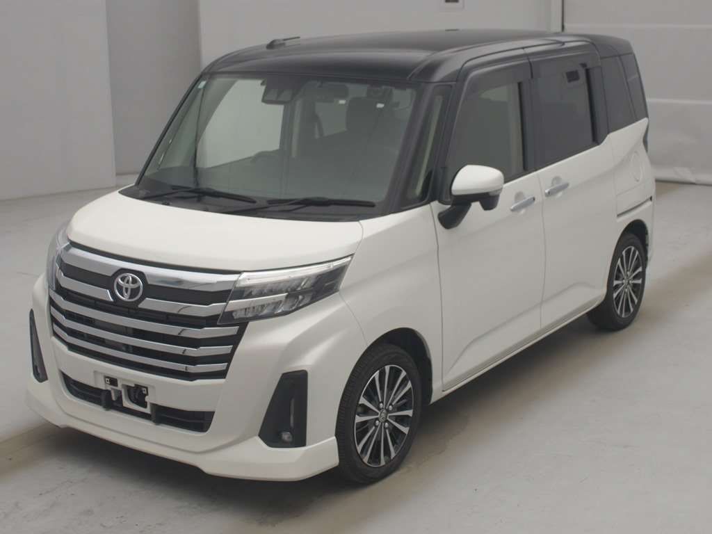 2021 Toyota Roomy Custom G-T Japan auction vehicle