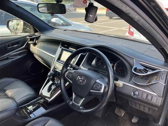 2014 Toyota Harrier エレガンス auction photo 3