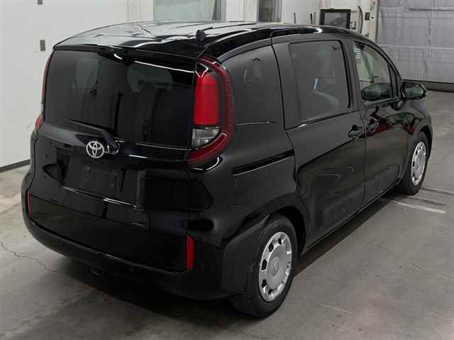 2023 Toyota Sienta G auction photo 5