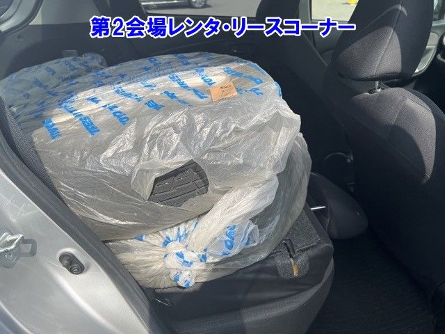 2015 Toyota Vitz U auction photo 6