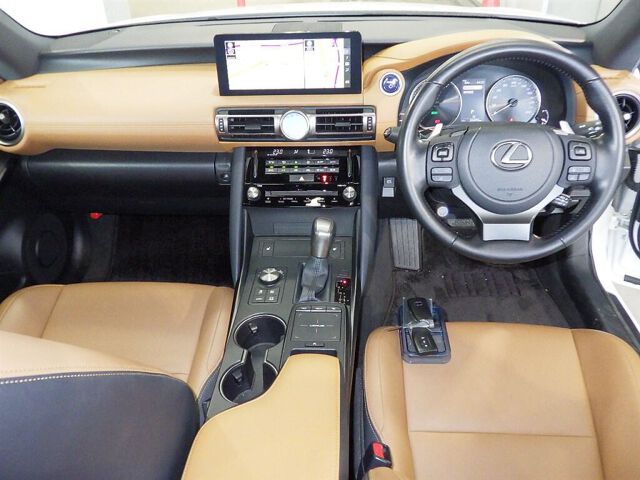 2021 Lexus IS IS300H auction photo 3
