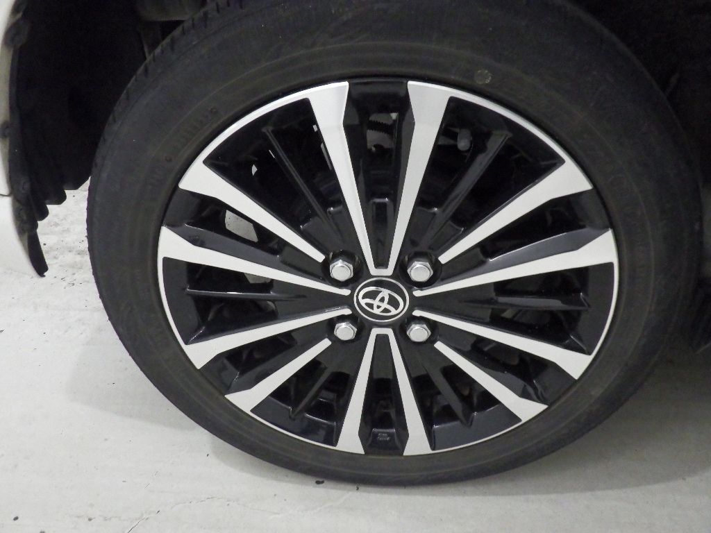 2022 Toyota Roomy カスタムG-T auction photo 9
