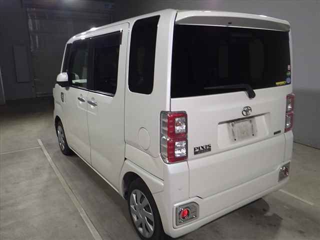 2019 Toyota ピクシスメガ D SA III auction photo 4
