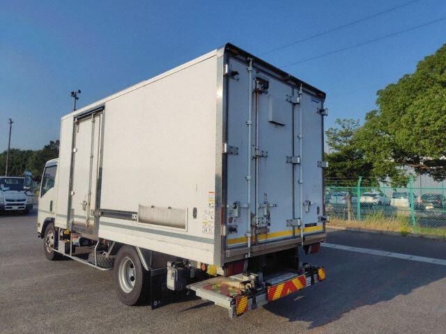 2020 Isuzu Elf Panel Van P/G auction photo 2