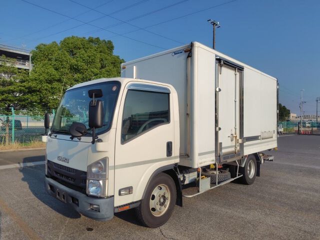 2020 Isuzu Elf Panel Van P/G auction photo 4