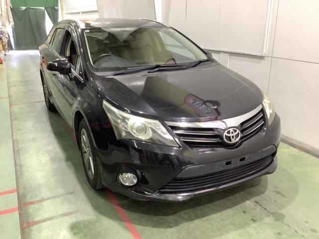 Japan Auction Vehicles 4 2015 Toyota アベンシス ワゴン Li auction photo