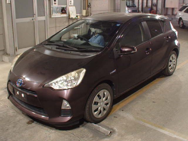 2014 Toyota Aqua S auction photo 4