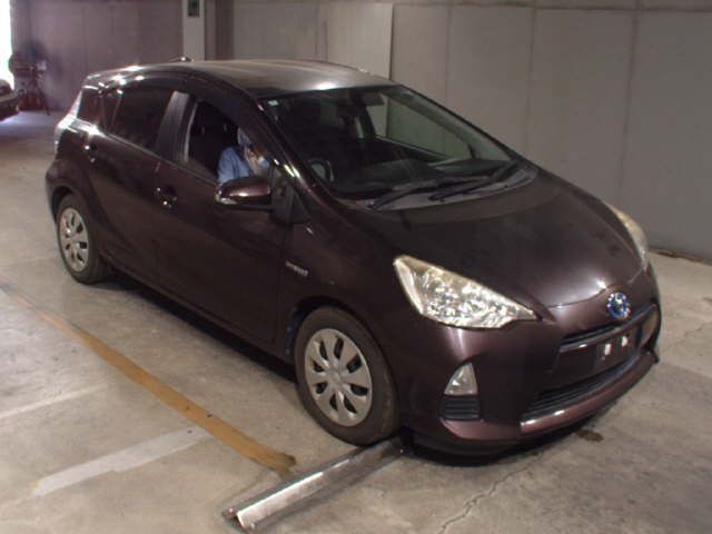 2014 Toyota Aqua S Japan auction vehicle