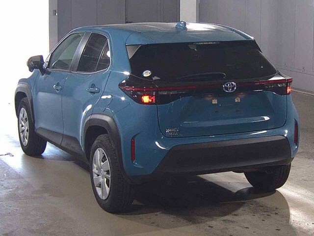 2022 Toyota Yaris Cross Hybrid X auction photo 2