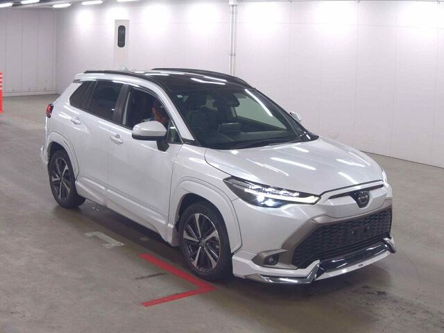 Japan Auction Vehicles 8 2025 Toyota Corolla Cross ハイブリッドZ auction photo