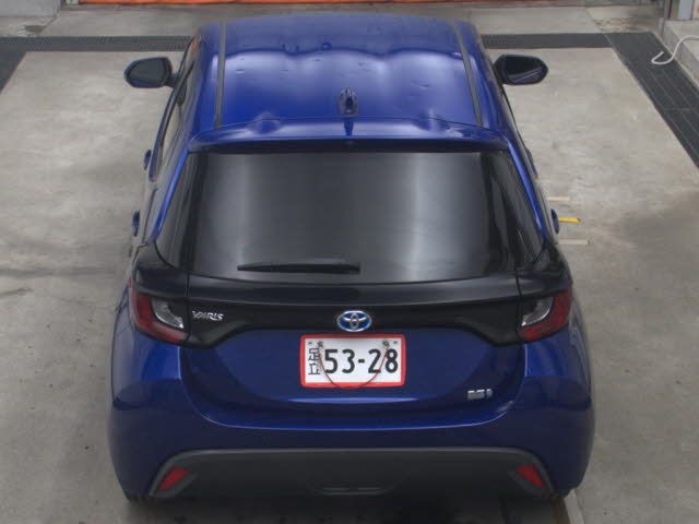 2021 Toyota Yaris ハイブリッドX auction photo 7
