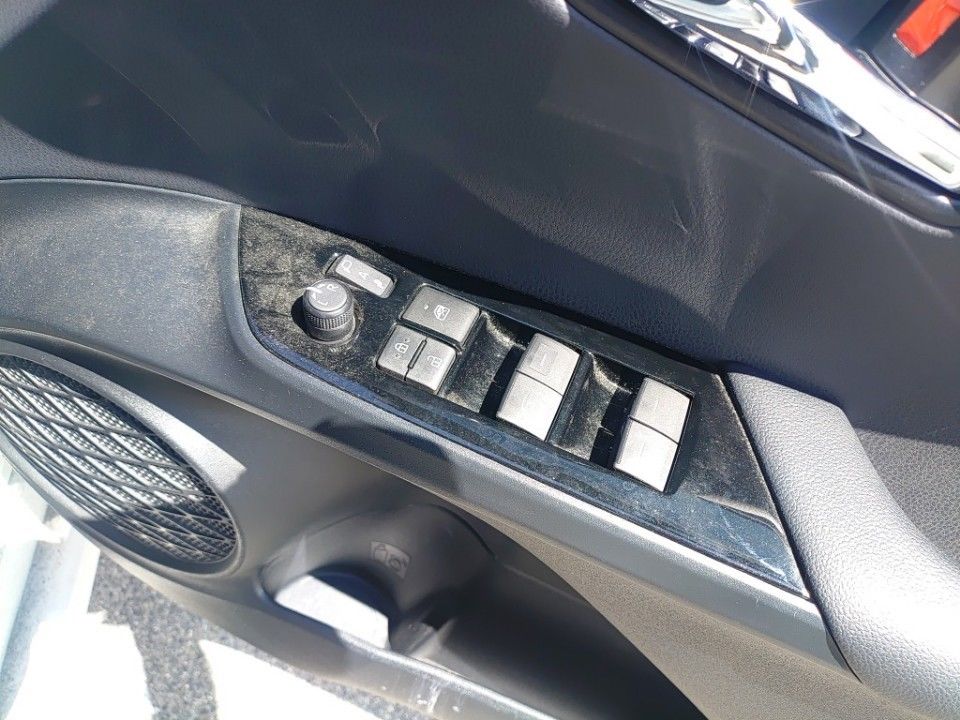2019 Toyota Prius auction photo 14