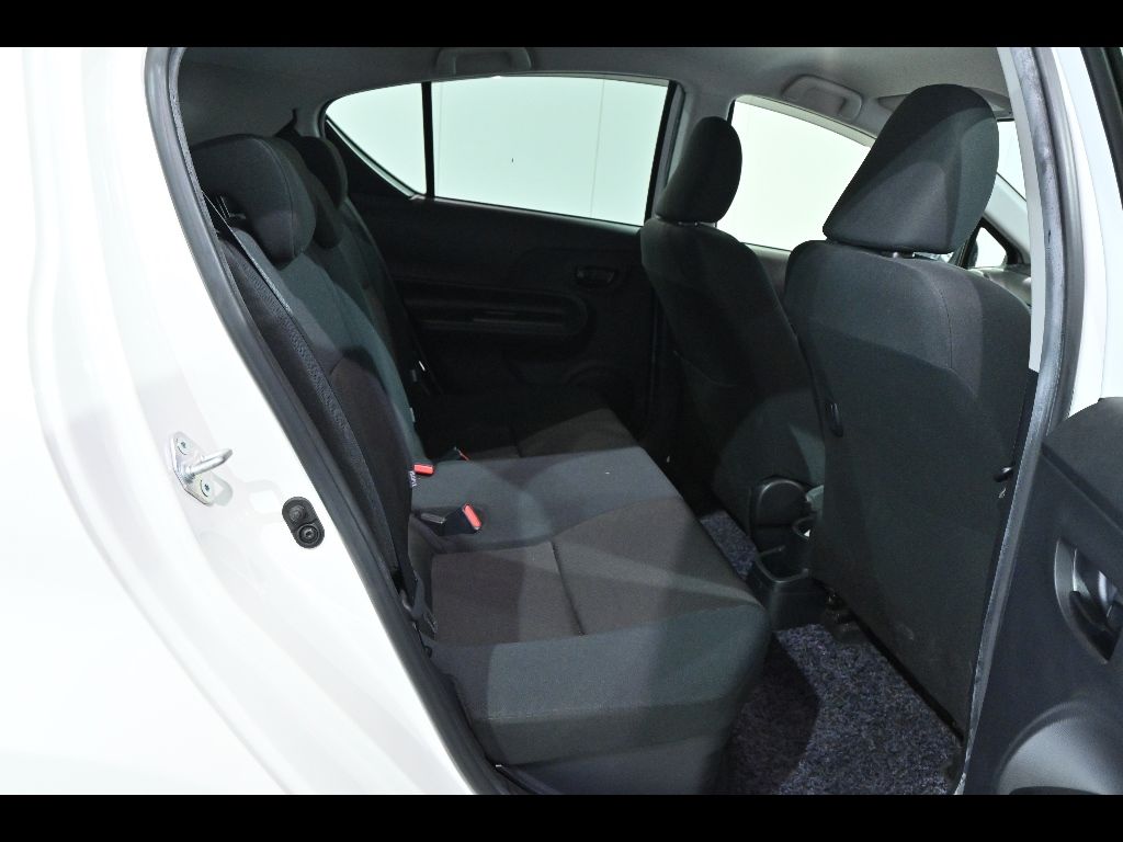 2016 Toyota Aqua S Style Black auction photo 7