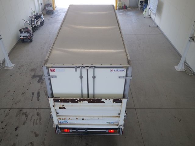 2020 Toyota Dyna Refrigerated PG auction photo 3