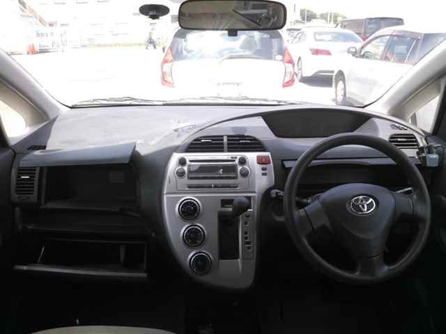 2010 Toyota Ractis auction photo 8