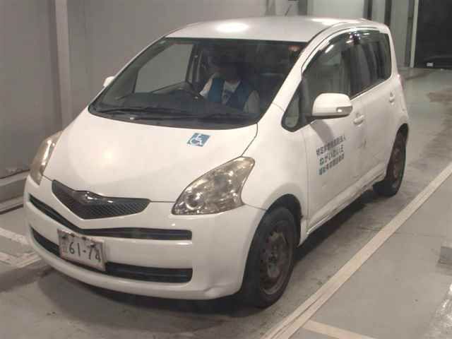 2010 Toyota Ractis auction photo 4