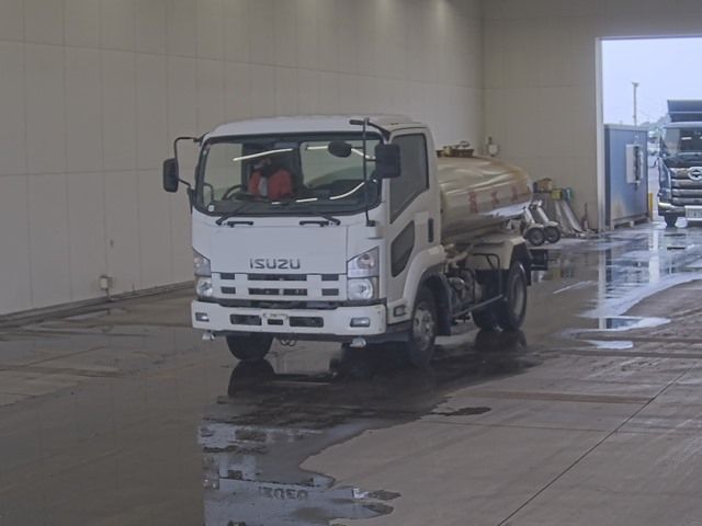 2011 Isuzu Forward サンスイ Japan auction vehicle
