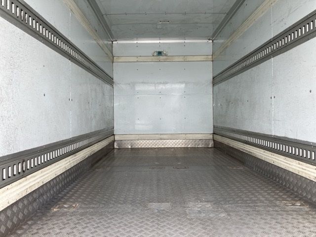 2010 Isuzu Elf Van auction photo 20