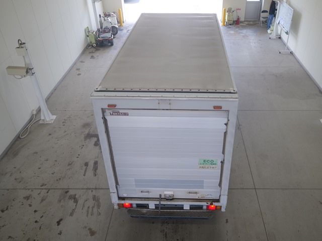 2010 Isuzu Elf Van auction photo 3