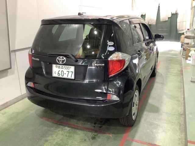 2012 Toyota Ractis 4WD レピス auction photo 2