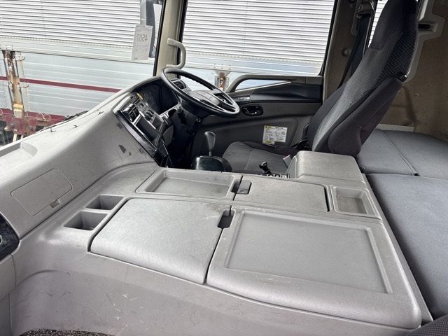 2017 Mitsubishi Fuso Sグレート tractor auction photo 5