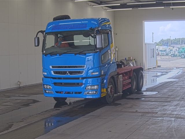 2017 Mitsubishi Fuso Sグレート tractor Japan auction vehicle